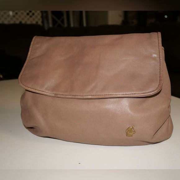 Purse - Picture 1 of 4